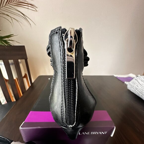 NWT Lane Bryant Strappy Black Wedge Sandals Size 8W - Picture 7 of 9